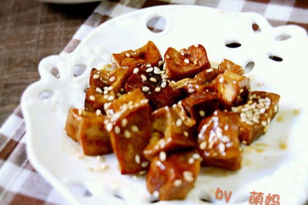 鲜淮山杞子煲鸡的做法_鲜淮山杞子煲鸡的做法