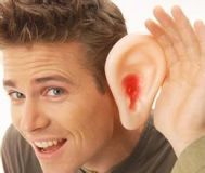 耳鸣是什么原因引起的  引起耳鸣的原因是什么