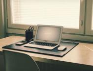 11款带真实环境的展示用Mock Up素材