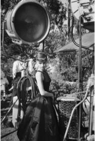 永远的女神赫本从未公开的生活照