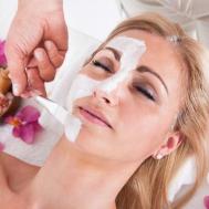 下巴长痘是内分泌失调吗