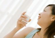 两个月的宝宝腋窝下长了一根毛 皮肤没有异常 这个有问题吗？