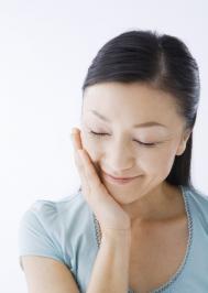 请问准备下个月备孕 这个月能吃肠虫清吗？