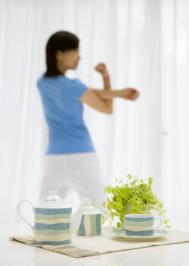 开眼角往哪里打麻药