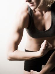 吃水果搭配一宝60还年轻貌美