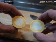手把手教你做“外黄内白”的水煮蛋