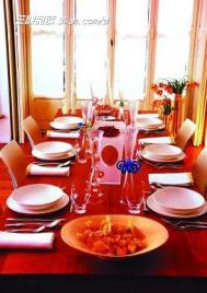 中秋团聚夜的装饰布置家具