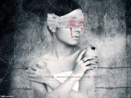 PS打造用纱布蒙着被刺流血的双眼的女人