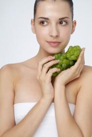 腰间盘突出的睡觉姿势怎眼最好？