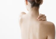 脂肪粒会痒吗怎么去除？