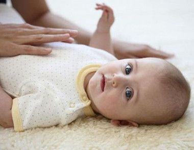 冬季如何预防宝宝便秘 冬季预防宝宝便秘有哪些小方法