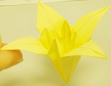 折纸百合花步骤图解 折纸百合花视频