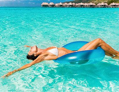 福原爱晒裸泳视频称爽歪歪 裸泳的好处有哪些