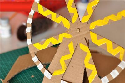 手工制作梦幻摩天轮 硬纸板制作摩天轮的方法