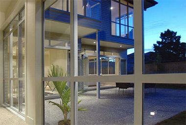 装修后如何清洗玻璃窗