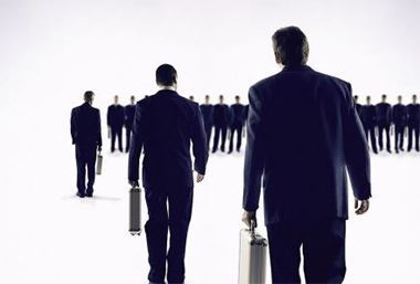 职场上如何做到长久生存？锋芒毕露可不好