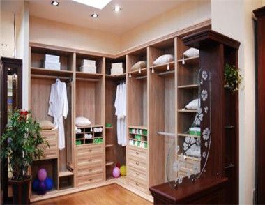 更衣室怎么装修设计