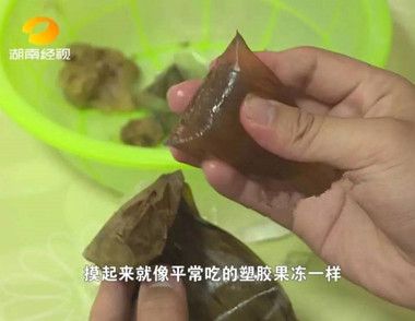 女子网购买到水晶粽误以为是塑料制成 买粽子的注意事项