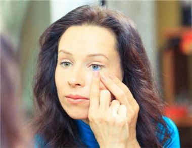 美瞳清洗器怎么用 只需四步还你洁净美瞳