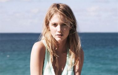 熬夜额头长痘痘的治理办法？ 全面护理治愈痘痘