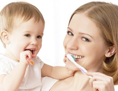 宝宝什么时候可以用牙膏刷牙 六岁宝宝可以使用漱口水吗