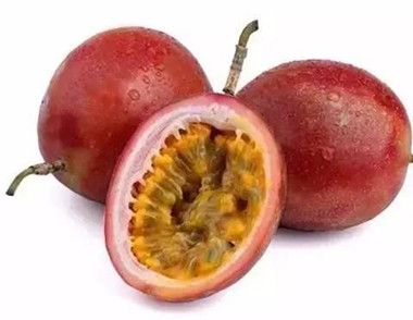 百香果切开都是水是坏掉了吗 百香果的籽怎么吃比较好