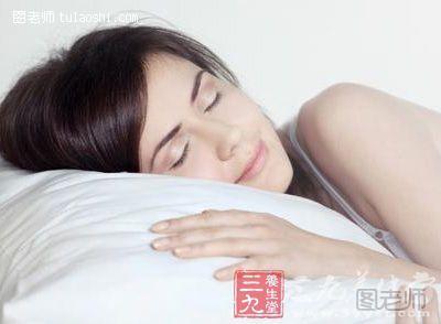 失眠是一种睡眠障碍，引起失眠的原因很多