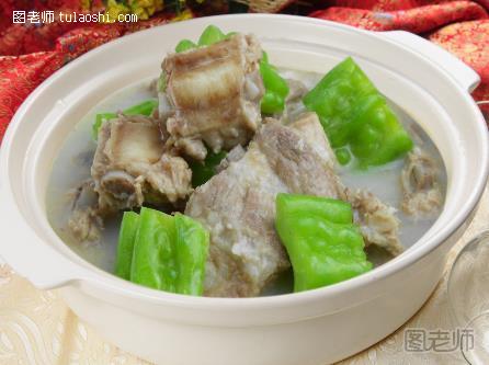 夏天吃什么菜降火？苦瓜炖排骨的做法