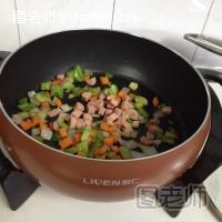 【图】做法焖香菇最正宗鲳鱼时蔬,家常焖韭菜鲳鱼鸡蛋时蔬能一起吃吗图片