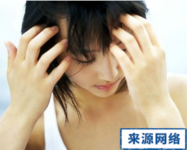 月经量多是怎么回事|例假量多有血块是怎么回