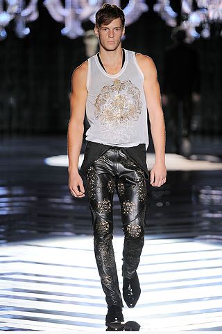 【Milan】2010 S/S MEN 春夏 男士成衣 -- Roberto Cavalli