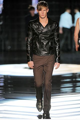 【Milan】2010 S/S MEN 春夏 男士成衣 -- Roberto Cavalli