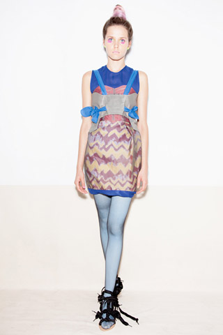 【LONDON】2010 S/S RTW 春夏 女装成衣 -- Louise Gray