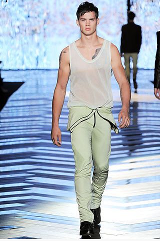 【Milan】2010 S/S MEN 春夏 男士成衣 -- Roberto Cavalli