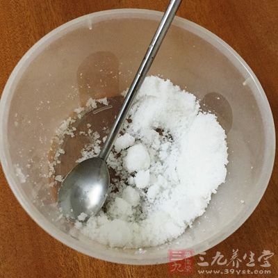 再加白糖适量调味