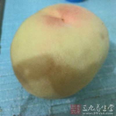 不能吃桃仁