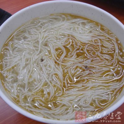 秋季坐月子营养食谱：麻油面线