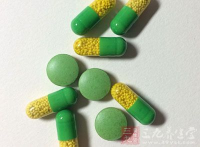 黄体酮等激素类药物是治疗月经不调的经典药物