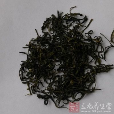 女人一定要喝茶的，如果胃没有毛病，绿茶和乌龙茶最好