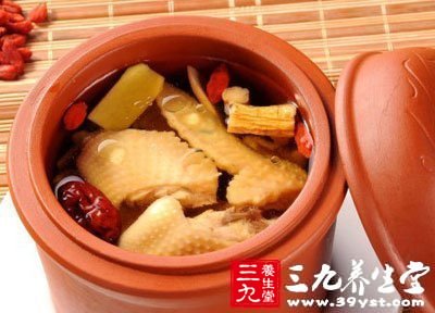 黄豆和青豆不仅富含蛋白质、卵磷脂