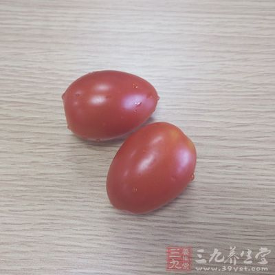 在饮食中加入番茄