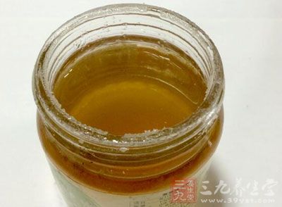 没有牙龈肿痛、口腔溃疡、便秘的老年朋友可常吃蜂蜜生姜水