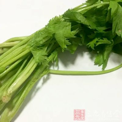 利尿多吃芹菜是有帮助的