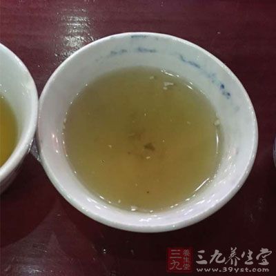 隔夜茶因时间过久，维生素大多已丧失