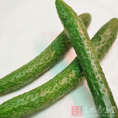 黄瓜把儿口感是不好，带着苦味，但是它也是可以尝试的好食品