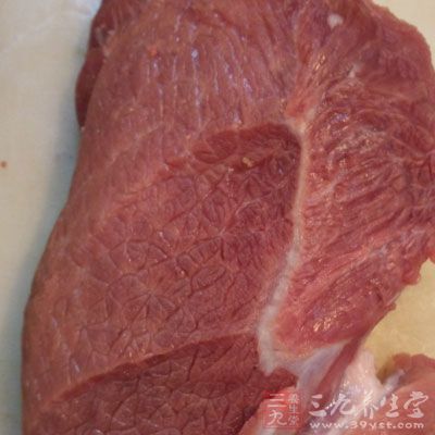 取柚子肉5瓣，白菜干60克，北芪15克，猪瘦肉250克