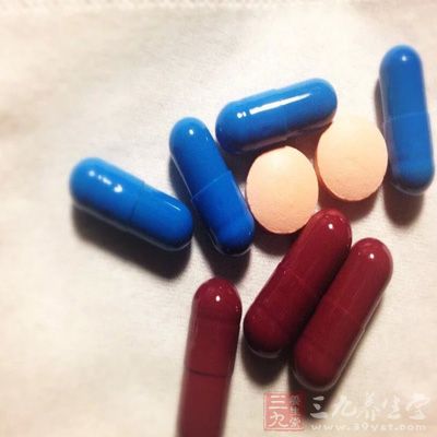 药物是最常见的发病因素