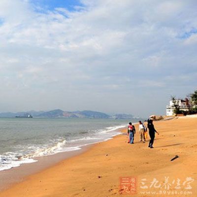 天风海涛的惊艳，国际社区的优雅，小型香港的奢华。这是鼓浪屿