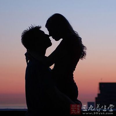 在男人的口中使女人消除疑虑的最好办法就是这句话