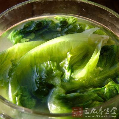 坚持每天喝油麦菜菜汤对缓解精神紧张与压力有一定帮助